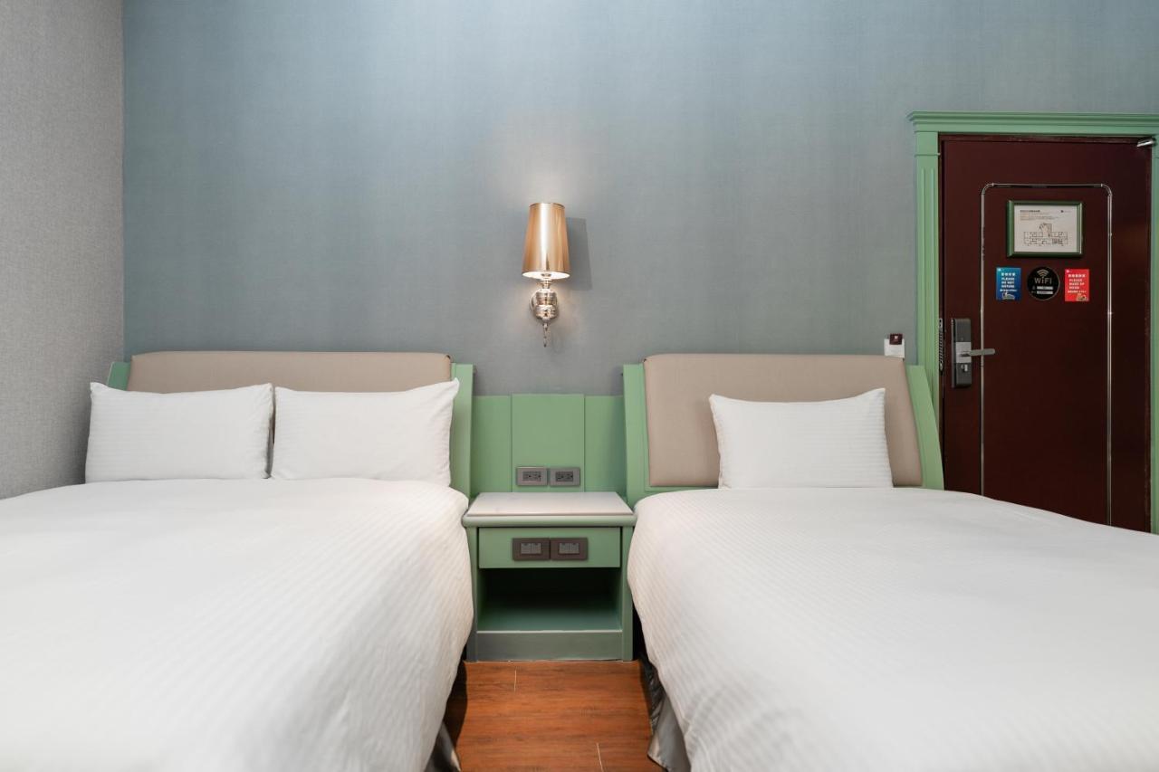 Yilan Fu Hsiang Hotel Bagian luar foto