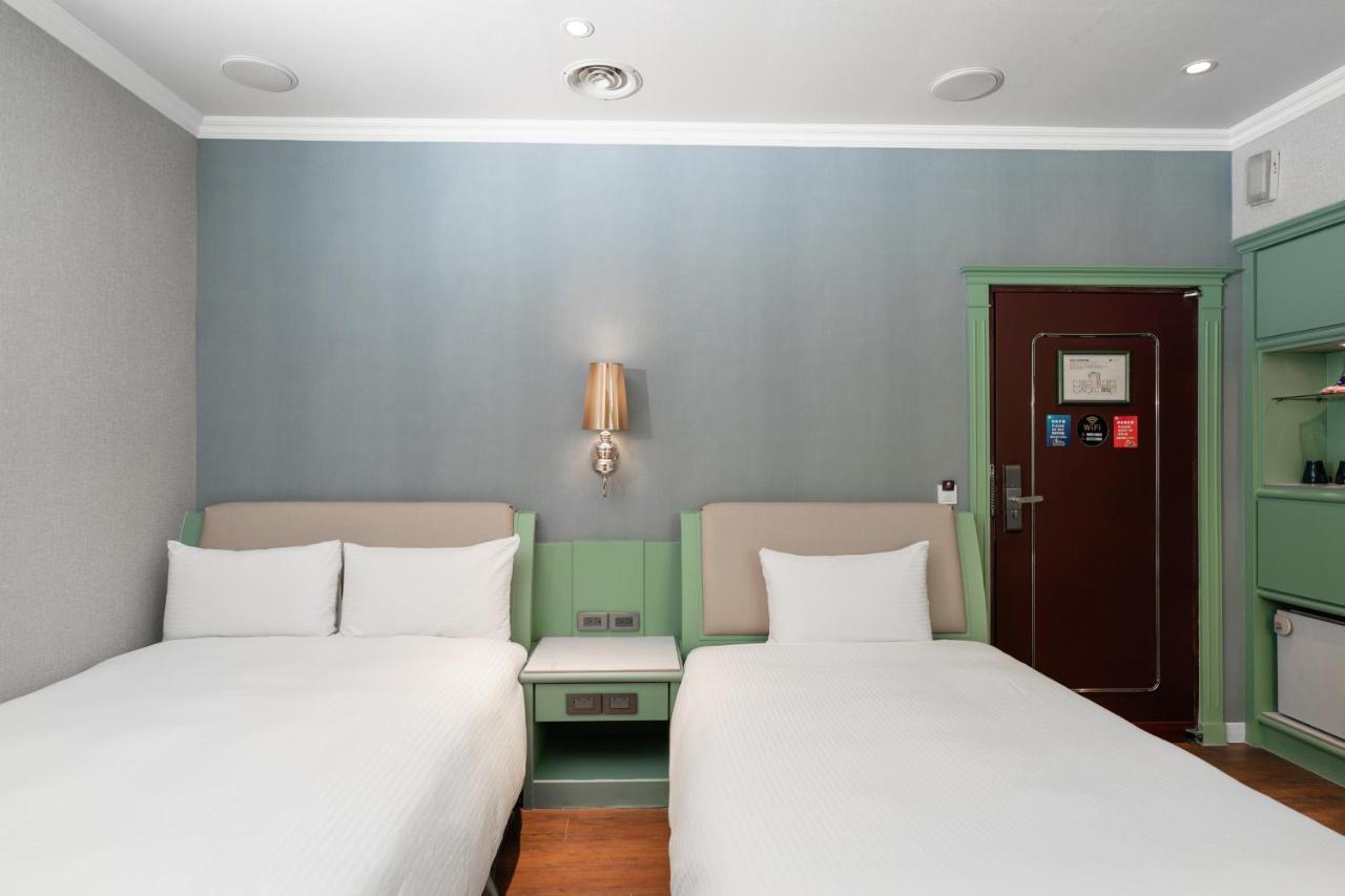 Yilan Fu Hsiang Hotel Bagian luar foto