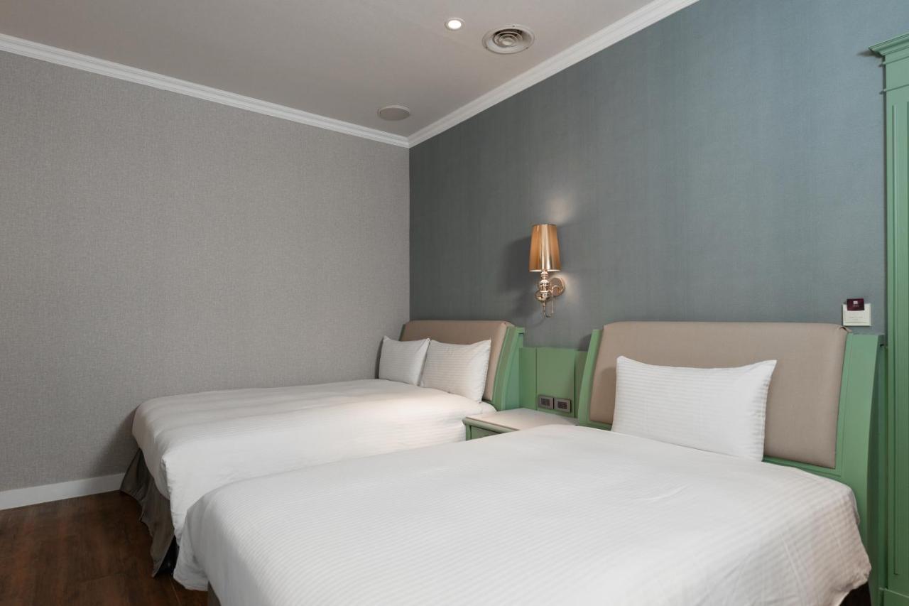 Yilan Fu Hsiang Hotel Bagian luar foto