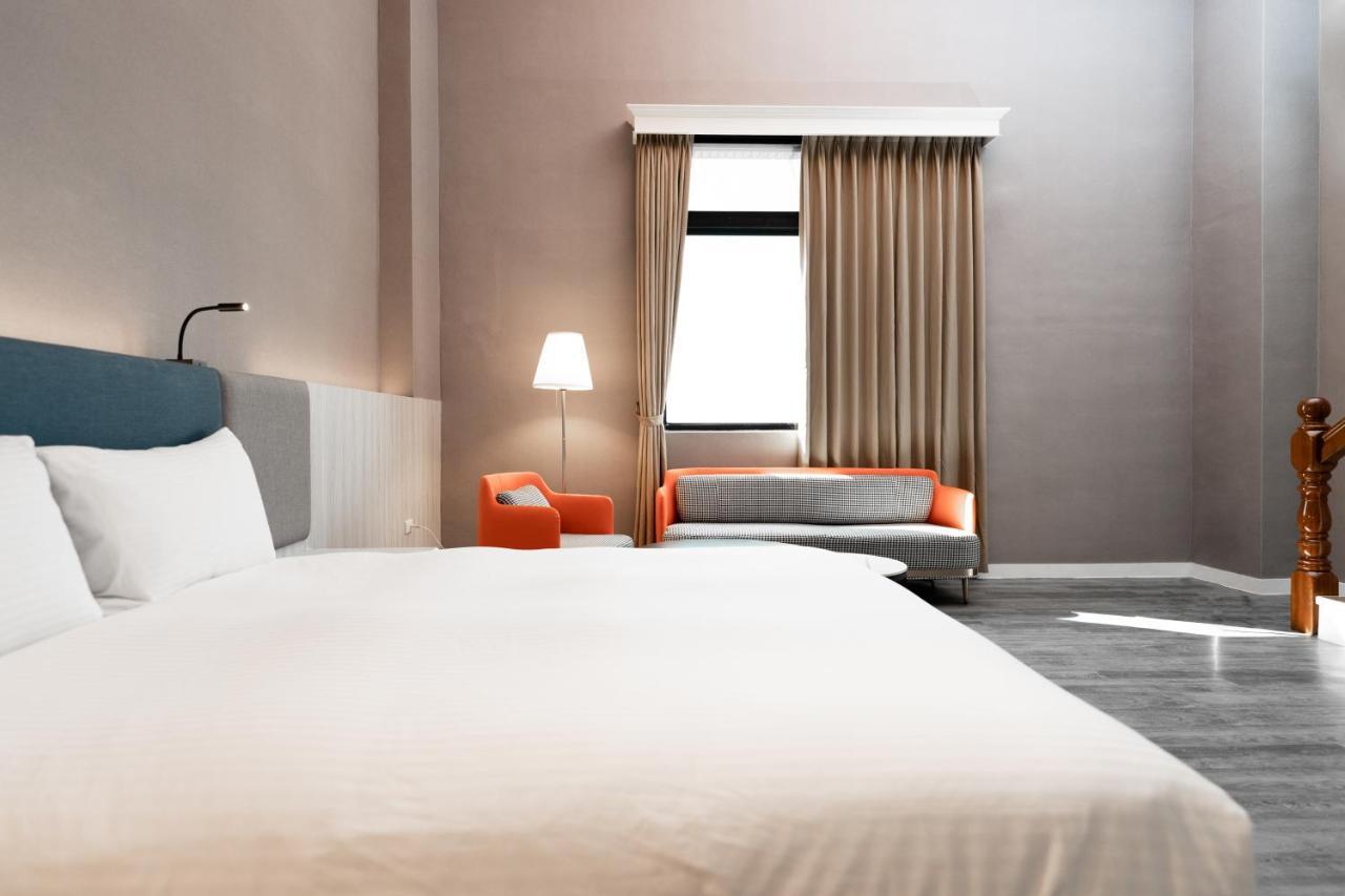Yilan Fu Hsiang Hotel Bagian luar foto