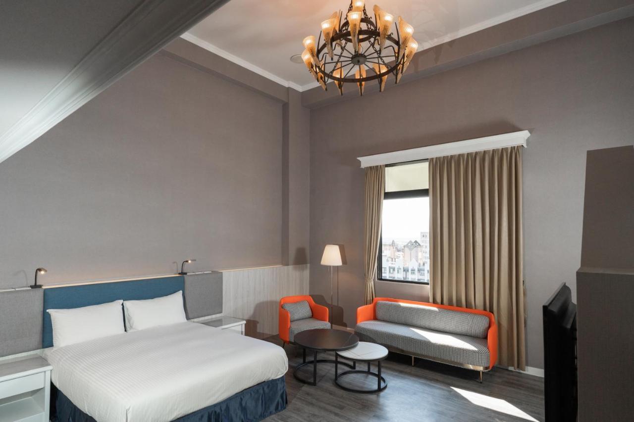 Yilan Fu Hsiang Hotel Bagian luar foto