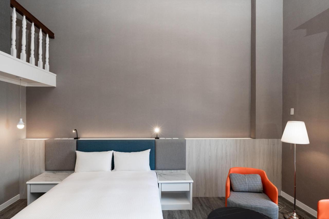 Yilan Fu Hsiang Hotel Bagian luar foto