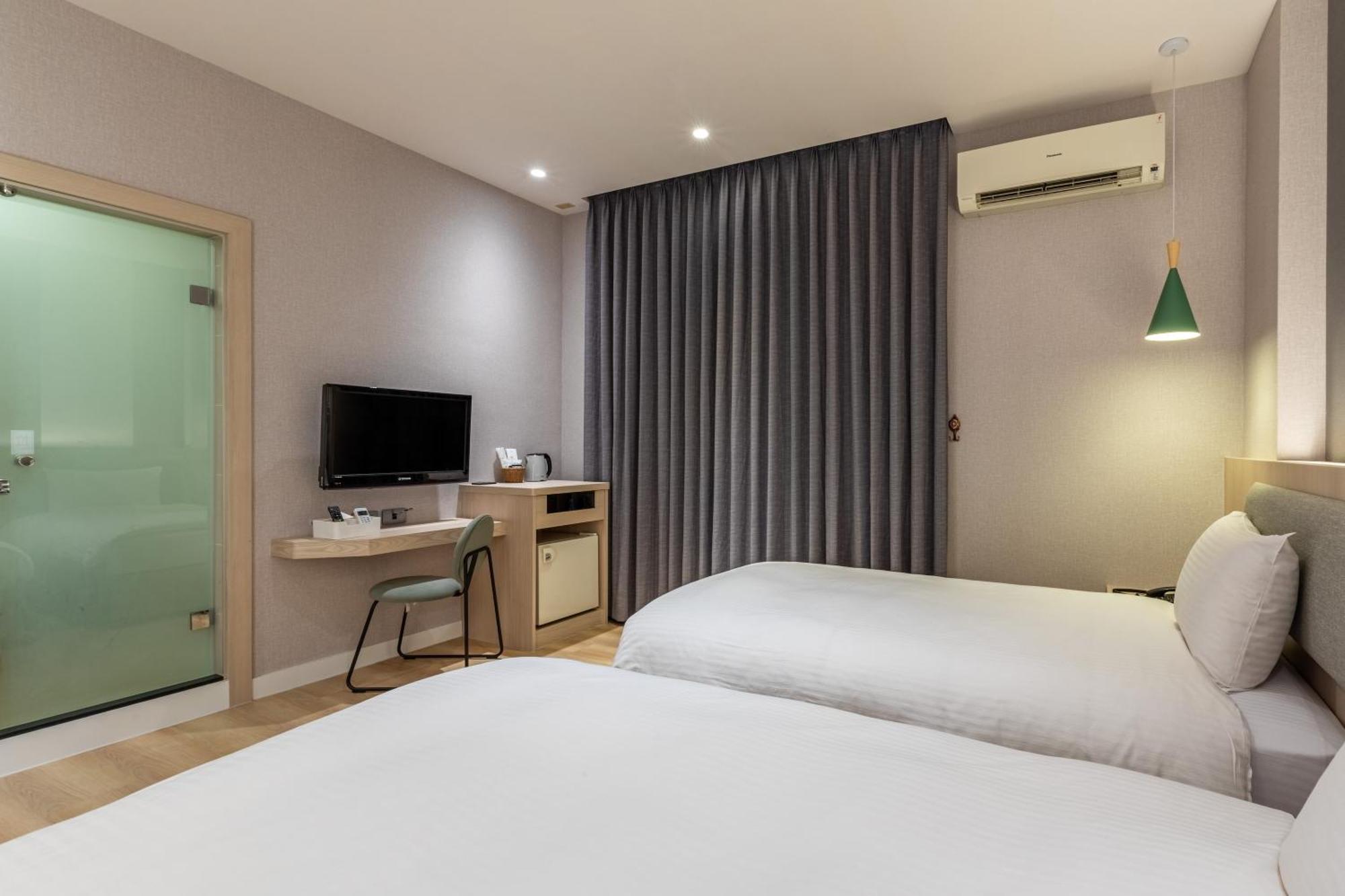 Yilan Fu Hsiang Hotel Ruang foto