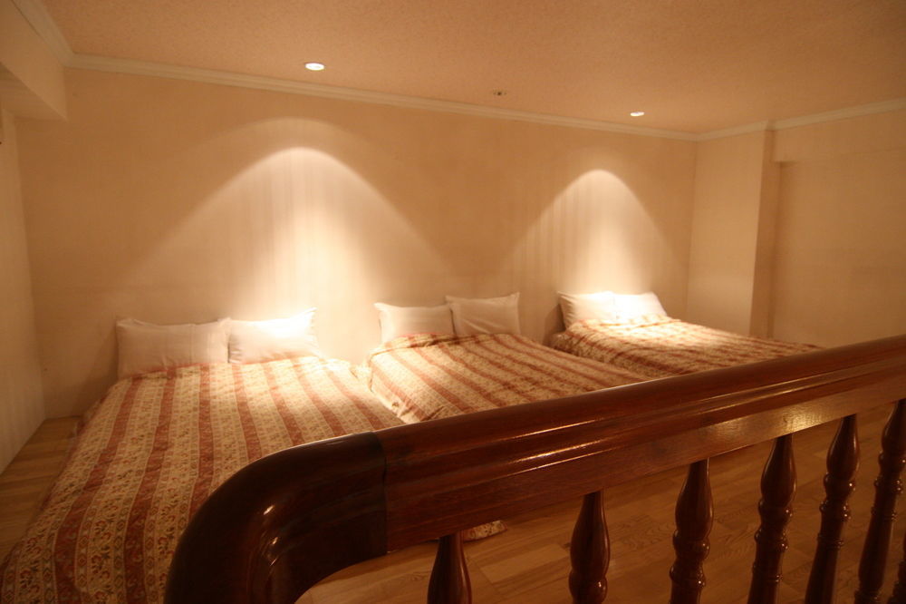 Yilan Fu Hsiang Hotel Bagian luar foto